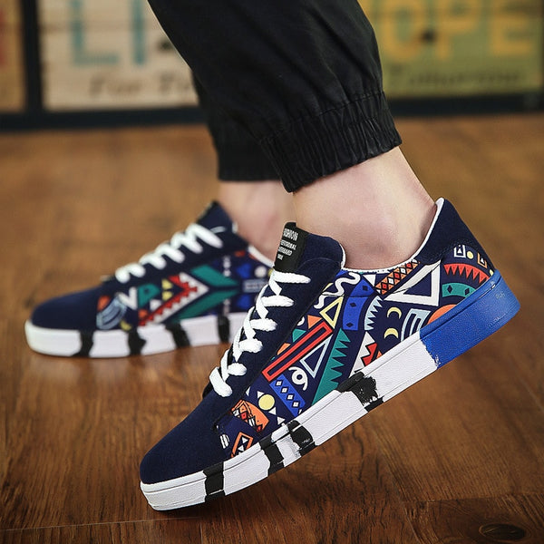 2018 Autumn Hot Men Sneakers Fashion Canvas casual shoes for Men Lace up Flat Shoes Outdoor Male Vulcanized shoes Tennis Shoes
