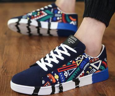 2018 Autumn Hot Men Sneakers Fashion Canvas casual shoes for Men Lace up Flat Shoes Outdoor Male Vulcanized shoes Tennis Shoes