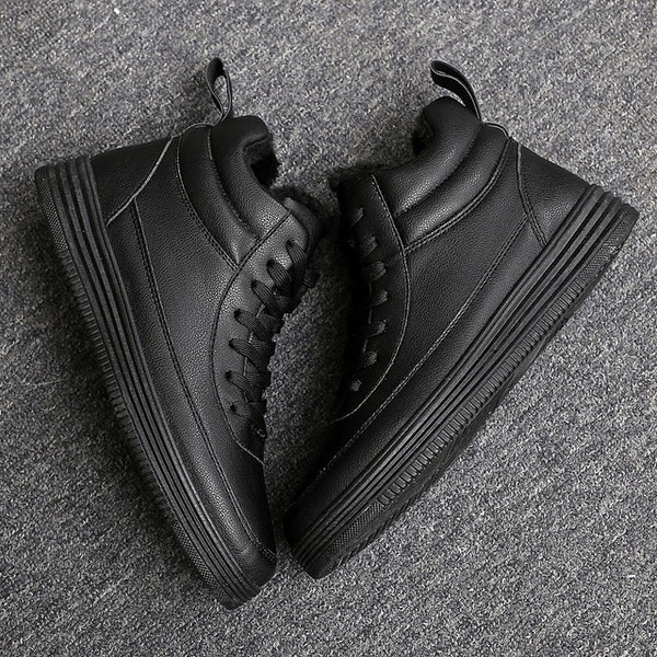 Early winter high men's sneakers solid color black and white two-color men skate shoes vulcanized shoes