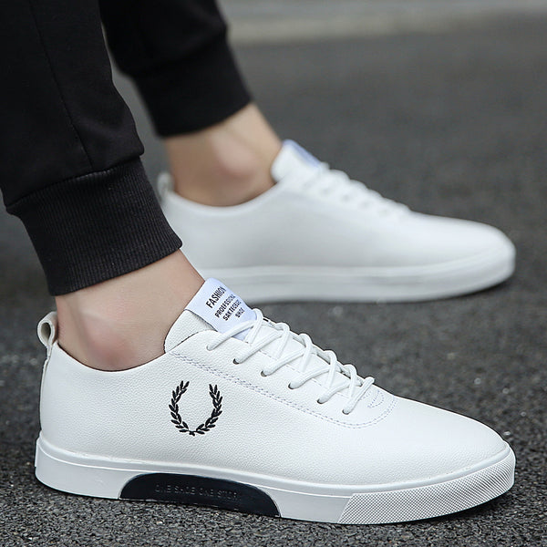 2018 Spring And Autumn New Men'S Vulcanized shoes Fashion Lace-up Shoes Sneakers Youth trend Men'S Shoes Sewing  PU