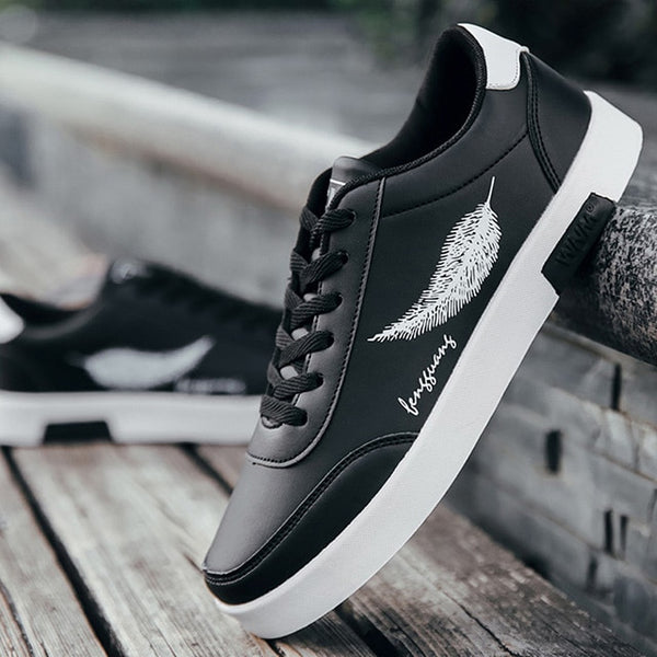 LAKESHI 2018 Fashion Men Vulcanized Shoes Autumn Outdoor Man Sneakers New Men's Shoes Footwear Flat Shoes Man Casual Shoes