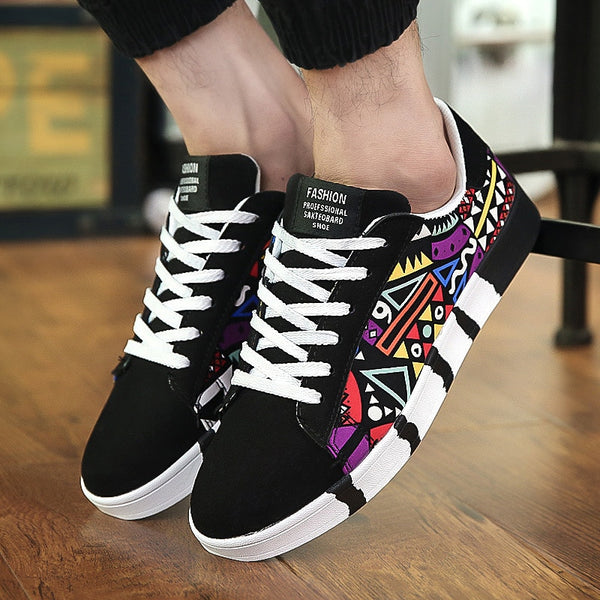 2018 Autumn Hot Men Sneakers Fashion Canvas casual shoes for Men Lace up Flat Shoes Outdoor Male Vulcanized shoes Tennis Shoes